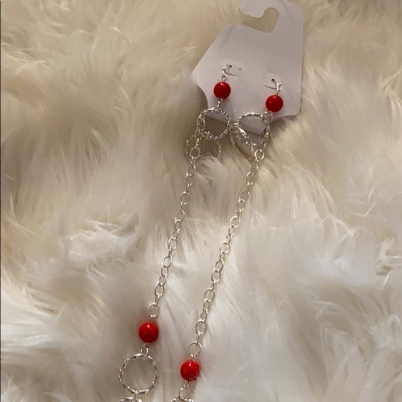 New without tags necklace and earrings set - Picture 3 of 3